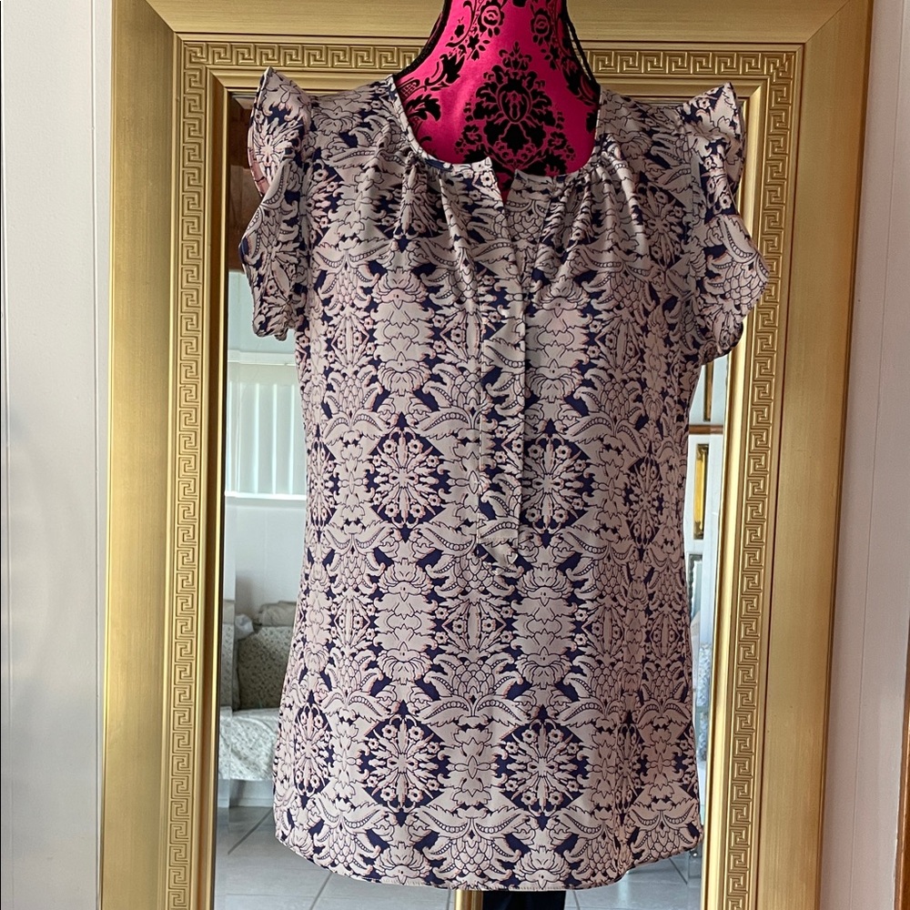 CAbi Navy and Cream Floral Lace-Print Flutter Sleeve Top